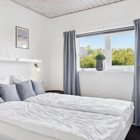 Apartment Thyra - 700m From The Sea In Nw Jutland By Interhome